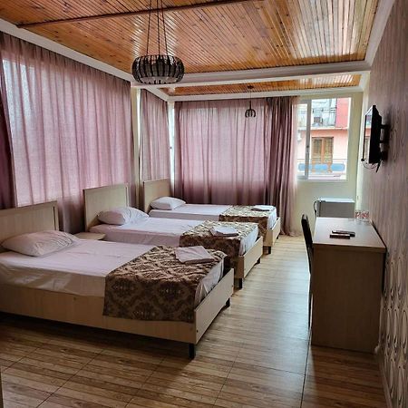 Hotel Elio Batumi Luaran gambar