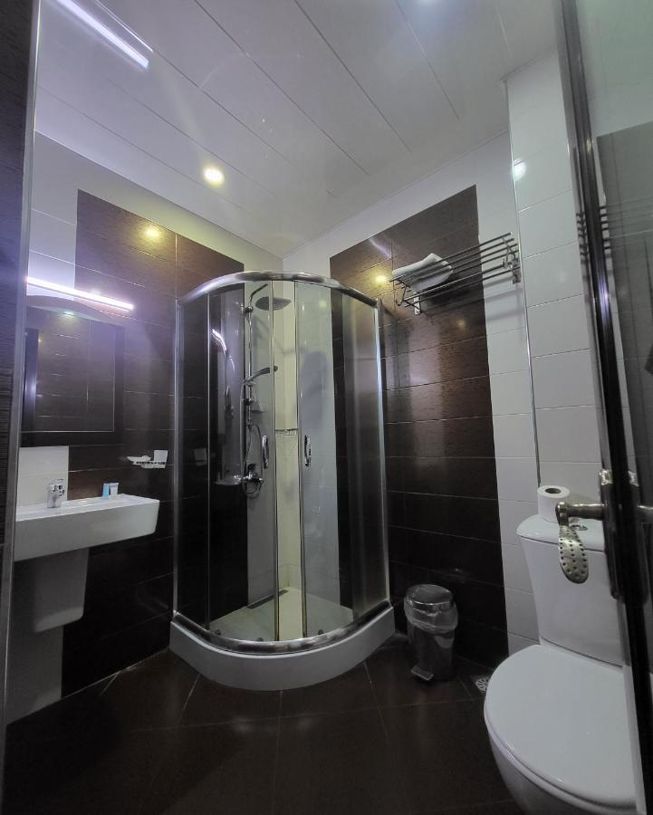 Hotel Elio Batumi Luaran gambar