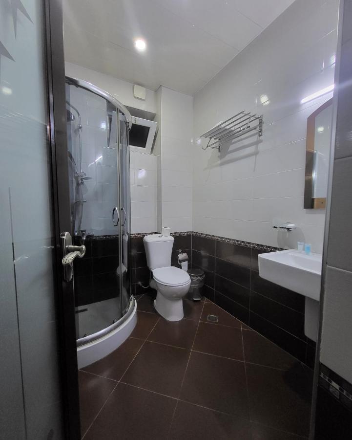 Hotel Elio Batumi Luaran gambar