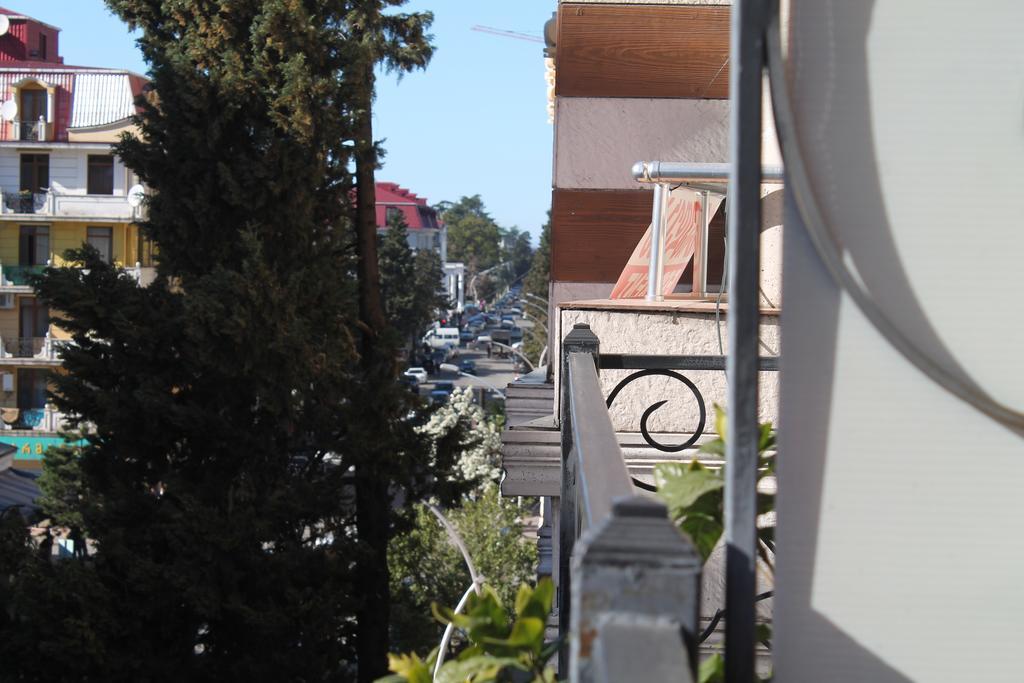 Hotel Elio Batumi Luaran gambar