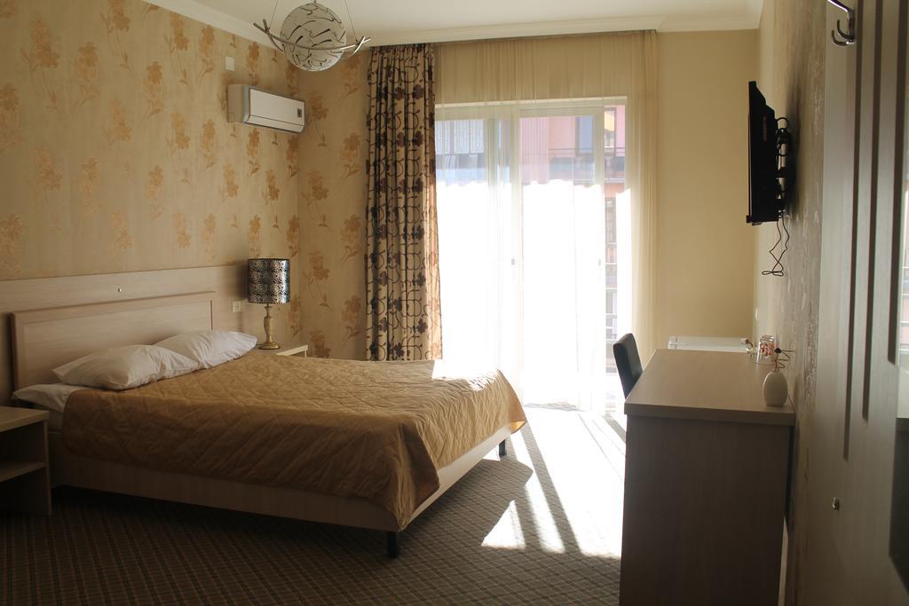 Hotel Elio Batumi Luaran gambar