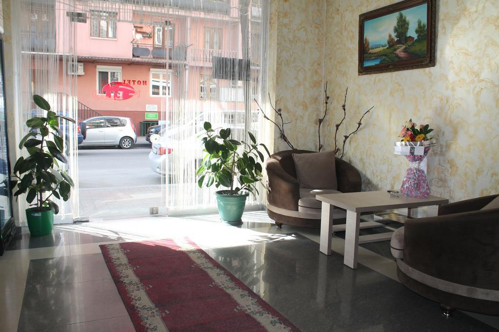Hotel Elio Batumi Luaran gambar